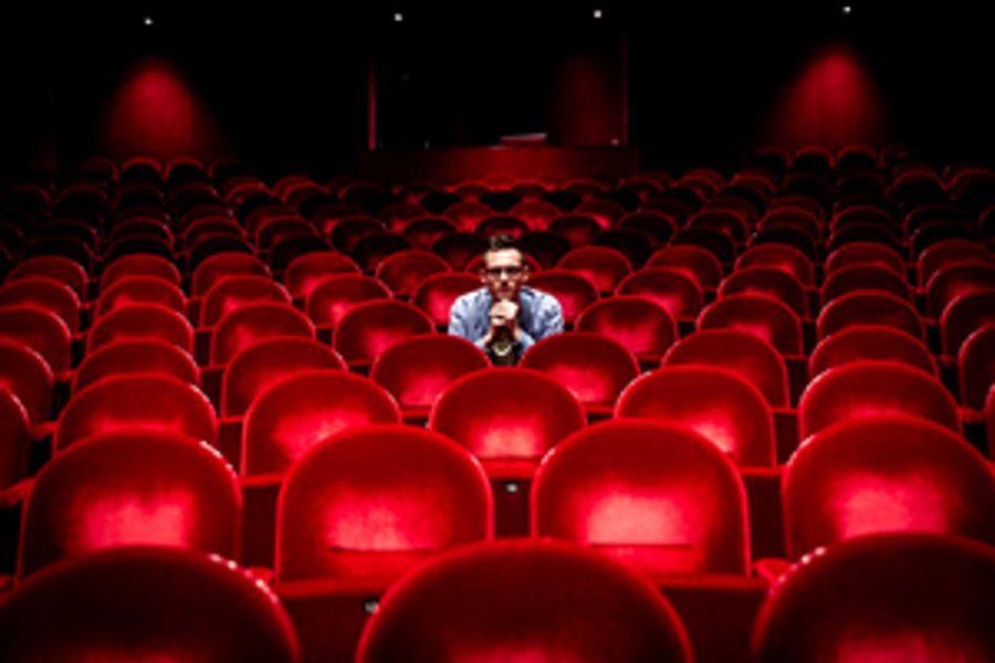 Feature: EEN NIEUWE GENERATIE MUSICAL PRESENTEERT ZICH: AMUSEMENT EN ENGAGEMENT HAND IN HAND: initiatiefnemer Niels van Doormalen legt uit... Image
