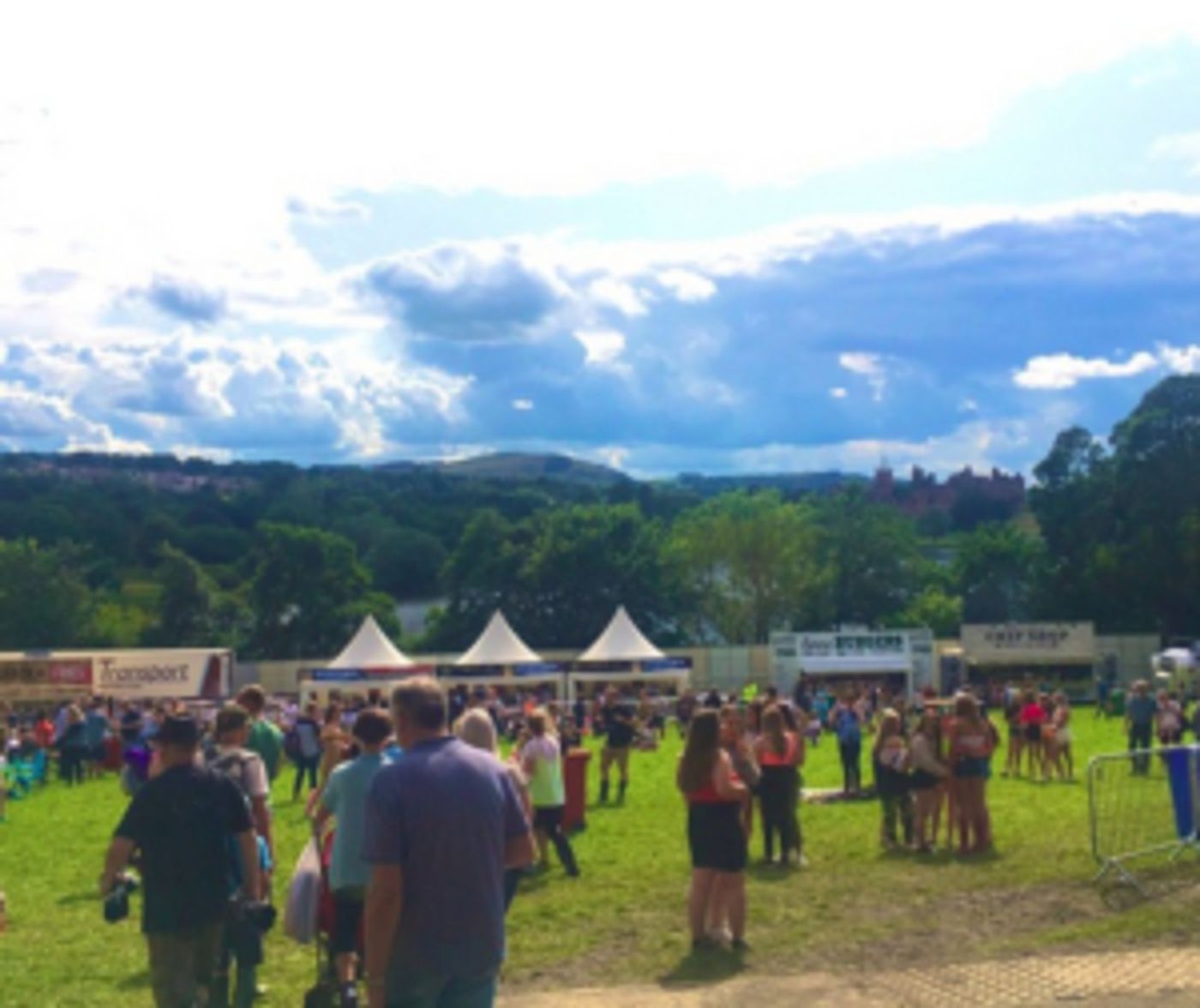 Review: PARTY AT THE PALACE, Linlithgow  Image