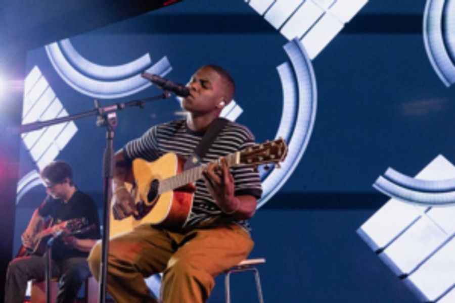 Daniel Caesar Performs Live in London As Part of Apple Music's Up Next Live Image
