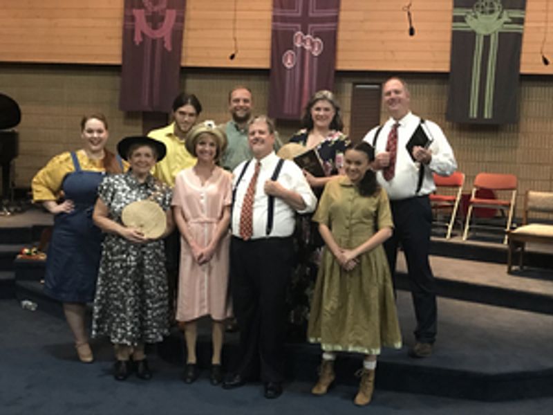 Review: SMOKE ON THE MOUNTAIN Brings Spiritual Laughs to SOUTH CITY THEATRE With an Old Timey Family Roadshow Image