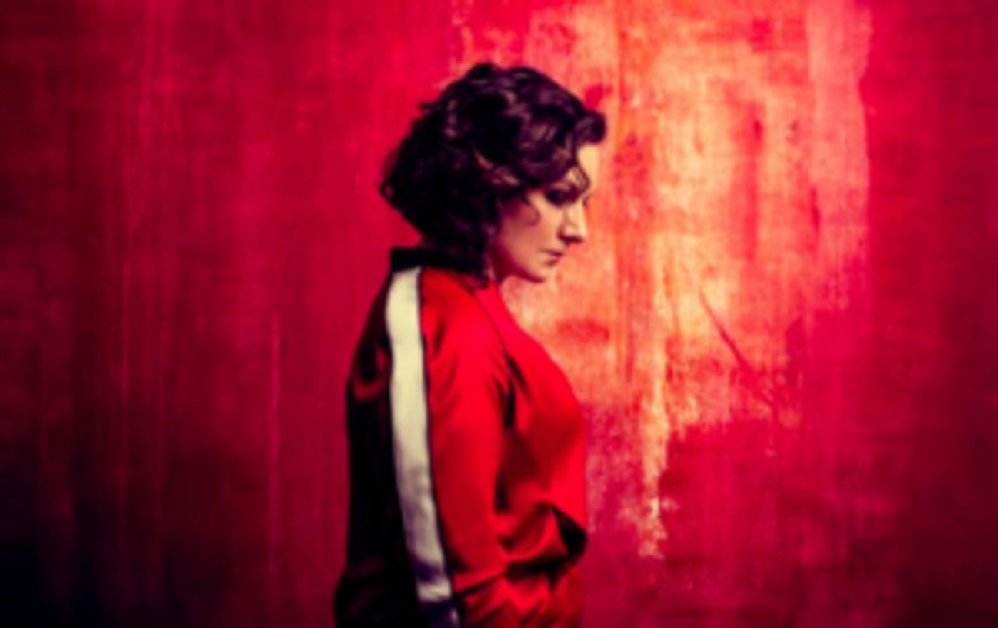 EDINBURGH 2019: Review: JESSICA FOSTEKEW: HENCH, Monkey Barrel EDINBURGH 2019: Review: JESSICA FOSTEKEW: HENCH, Monkey Barrel Image