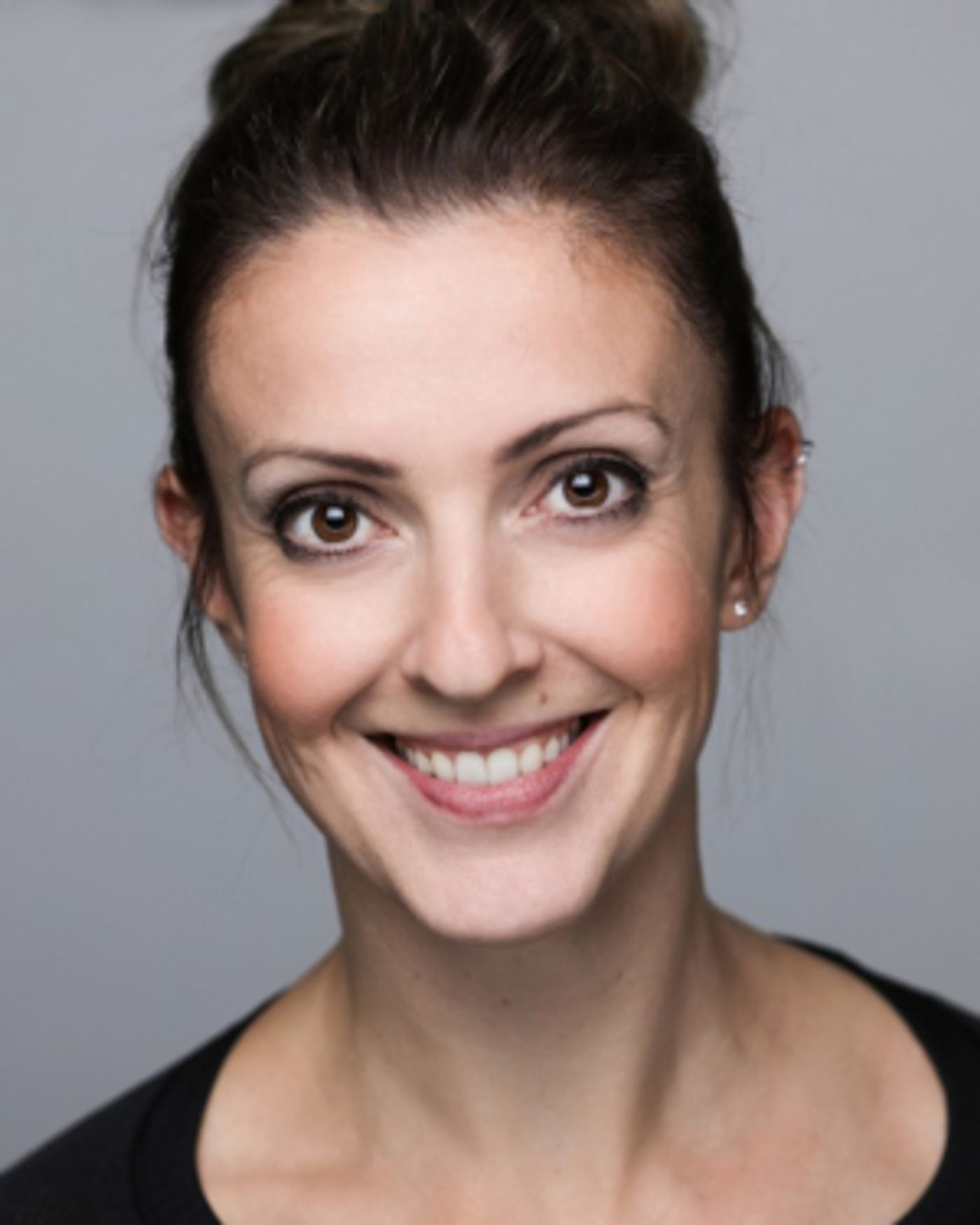 Interview: Steph Parry Talks MAMMA MIA! THE PARTY  Image