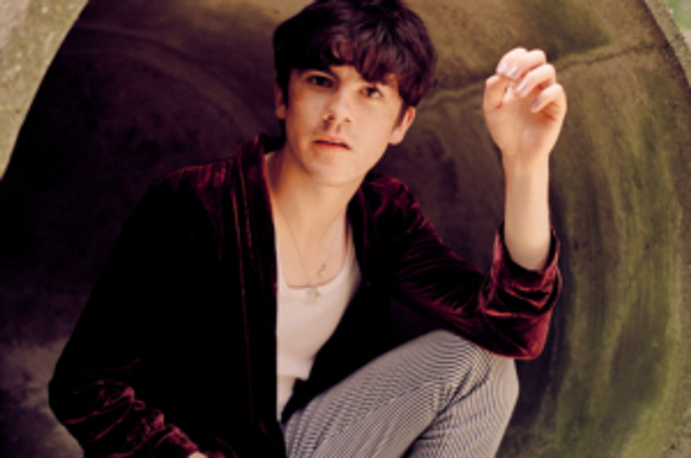 Declan McKenna Returns With Frenetic And Politically Driven New Track 'British Bombs'  Image