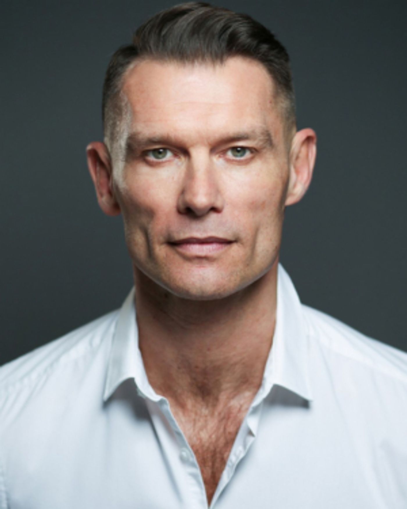 John Partridge to Lead UK Tour of CABARET; Full Cast John Partridge to Lead UK Tour of CABARET; Full Cast Image