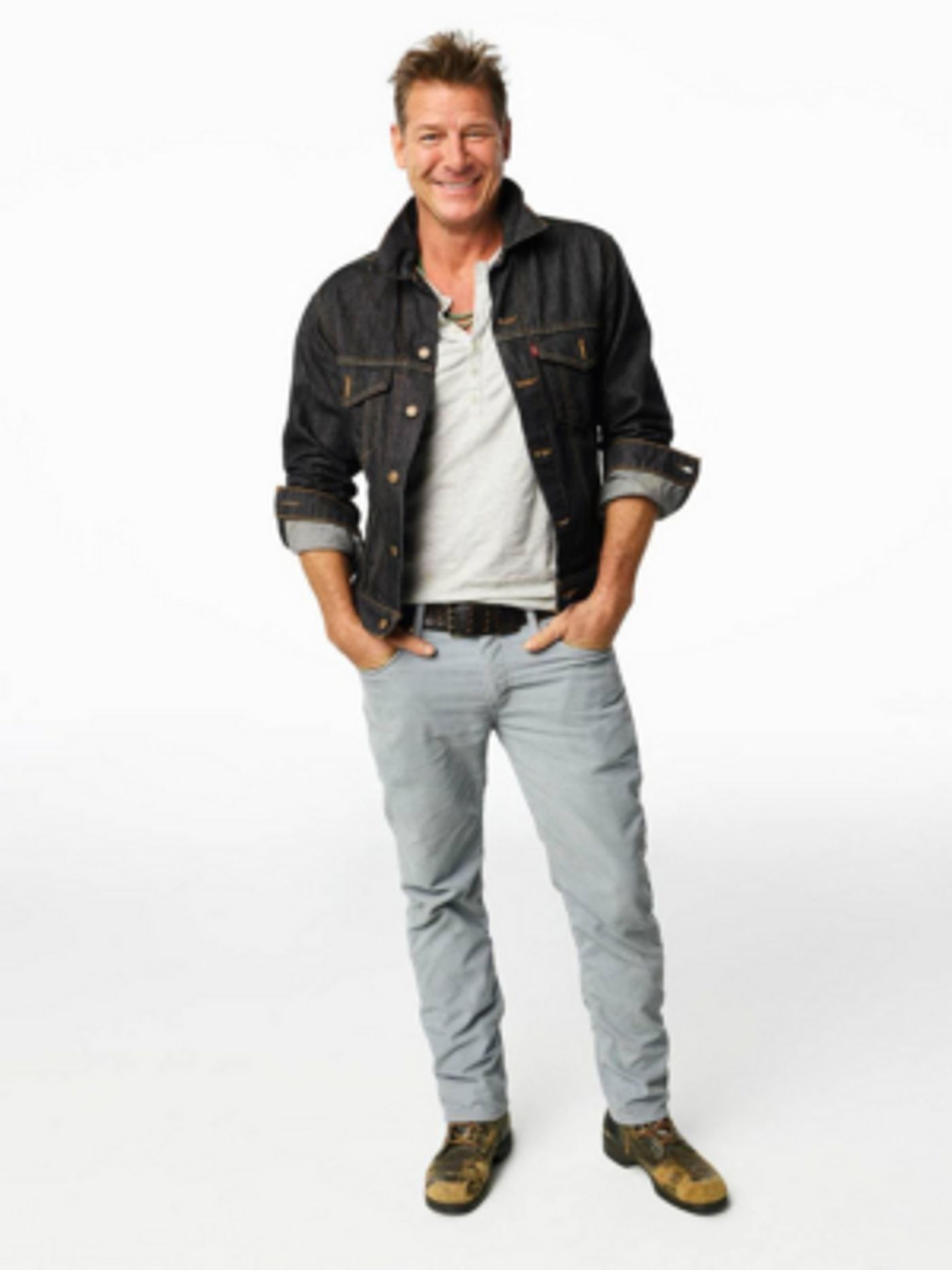 Ty Pennington Announced as Special Guest for EXTREME MAKEOVER: HOME EDITION Reboot on HGTV  Image