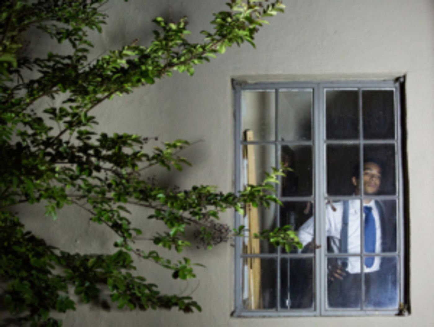 Review: The Speakeasy Society Brilliantly Draws Audience Members into THE JOHNNY CYCLE at Mountain View Mausoleum  Image