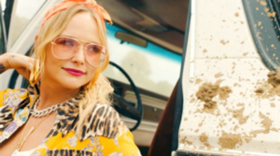 Miranda Lambert Debuts Music Video for 'It All Comes Out in the Wash'  Image