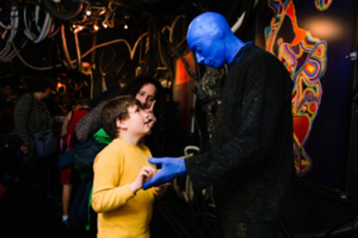 Blue Man Group Chicago to Host Sixth Annual Autism-Friendly Performance  Image