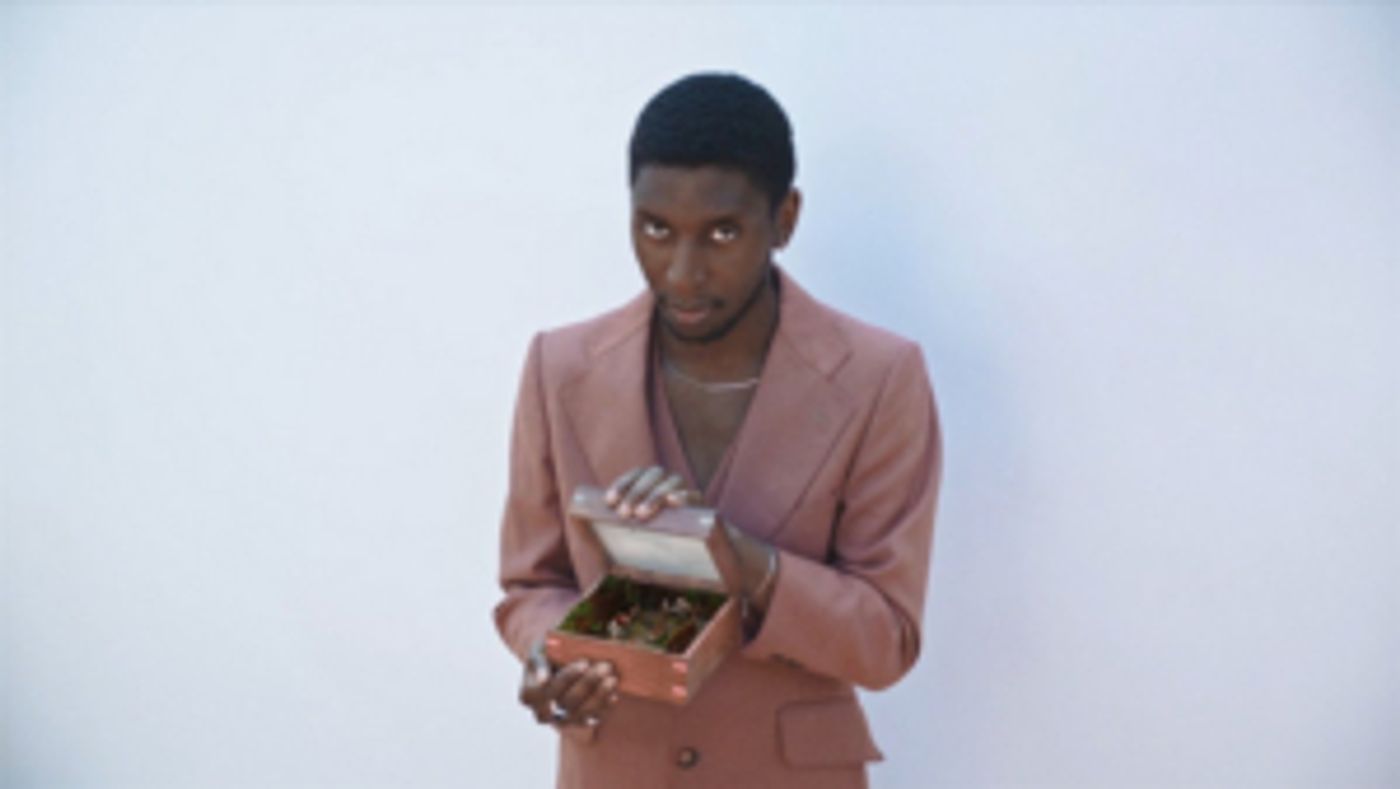 Samm Henshaw Shares Music Video for New Single  Image