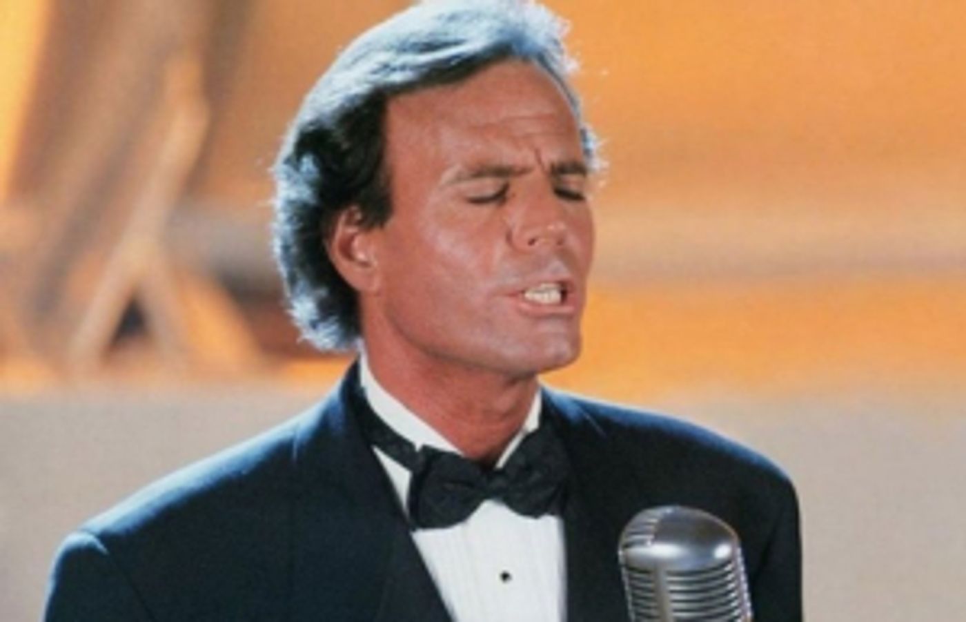 Julio Iglesias Tour Postponed by Hurricane Dorian Julio Iglesias Tour Postponed by Hurricane Dorian Image