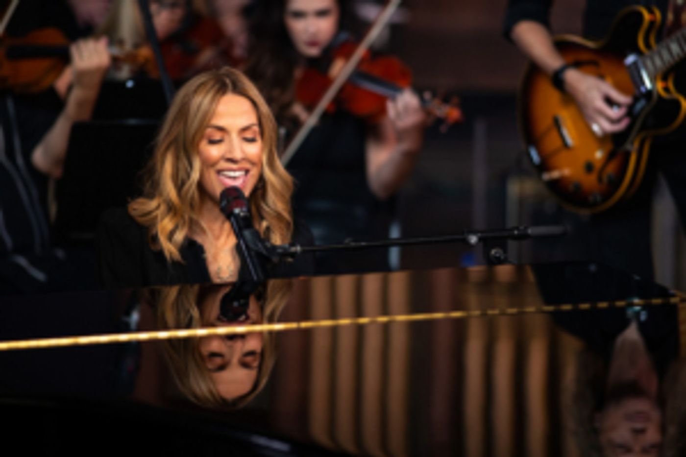 CMT CROSSROADS: SHERYL CROW & FRIENDS to Premiere September 27  Image