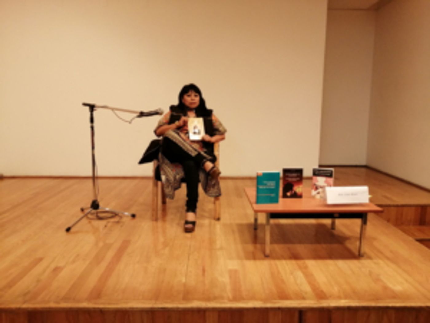 Este mundo requiere que sean expresadas las situaciones cotidianas; alguien que tenga la capacidad de dar a conocer lo que se vive Este mundo requiere que sean expresadas las situaciones cotidianas; alguien que tenga la capacidad de dar a conocer lo que se vive Image