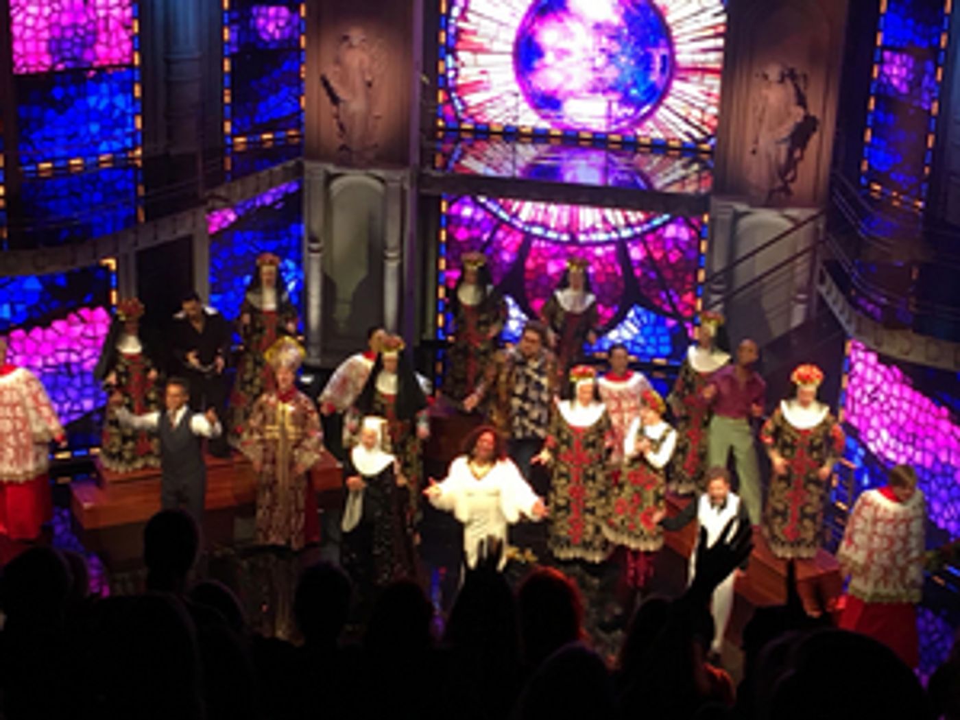 Review: SISTER ACT (EN VÄRSTING TILL SYSTER) at China Theater  Image