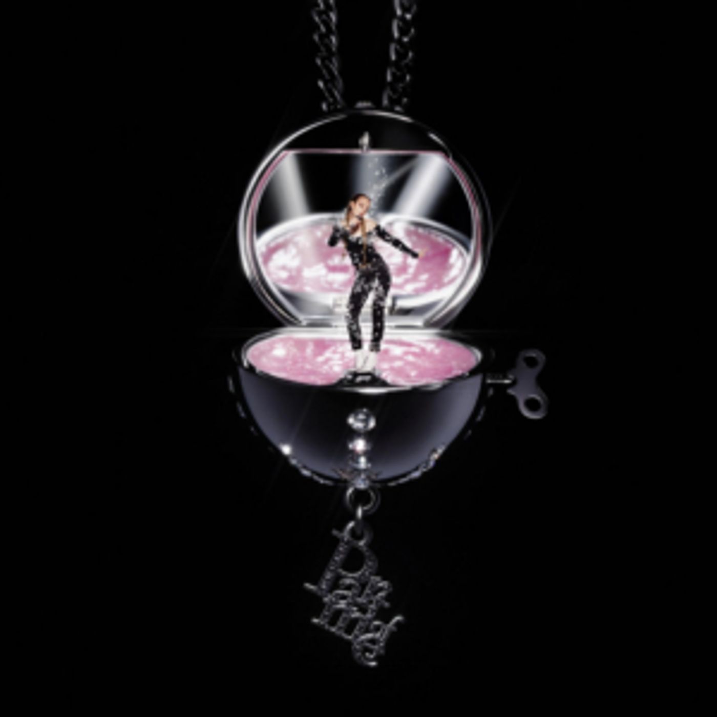 Hannah Diamond Unveils Her First Single of the Year  Image