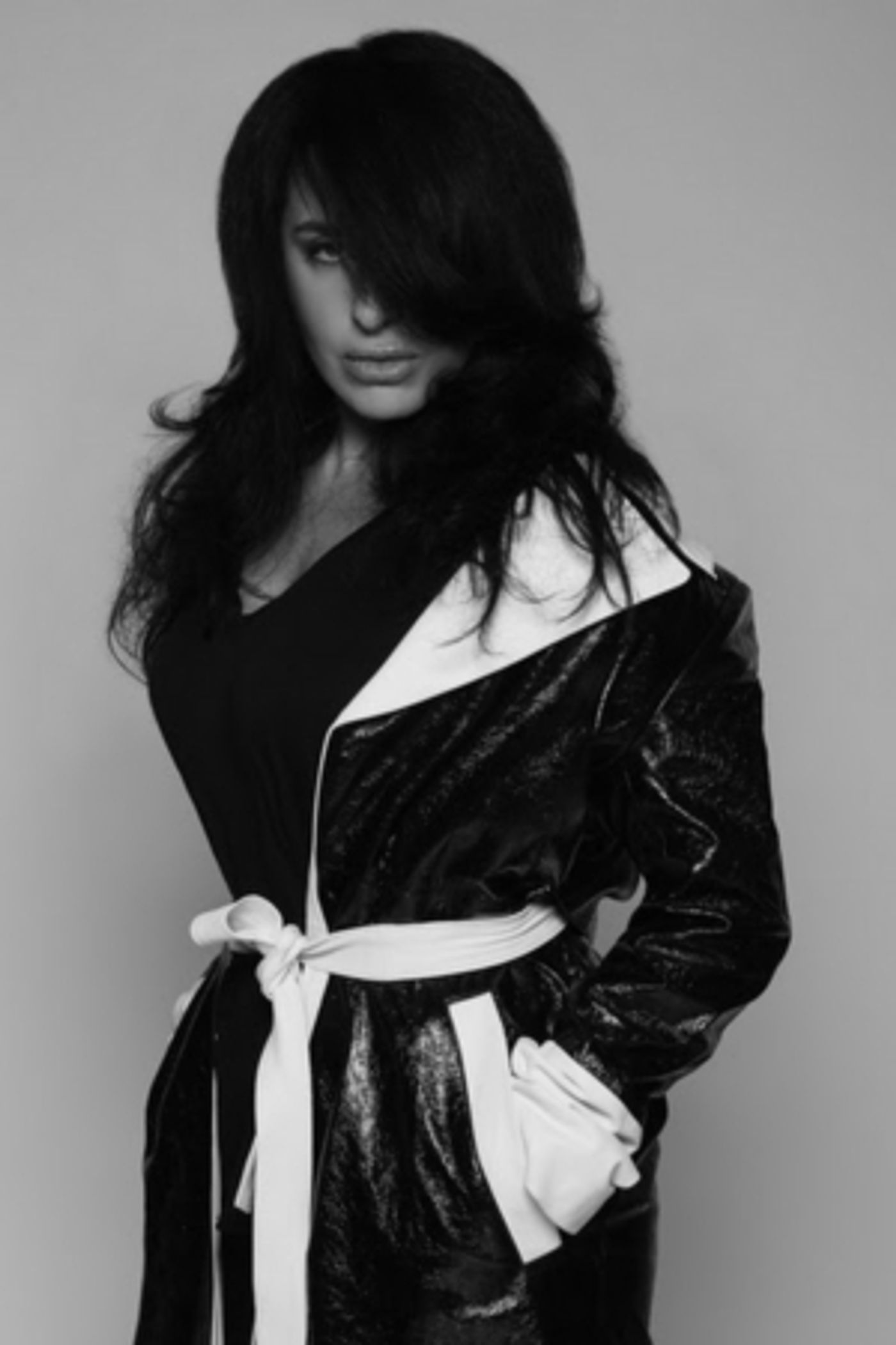 Nicole Moudaber Returns for US Fall Tour + 'Seeing It Through' Remix EP  Image