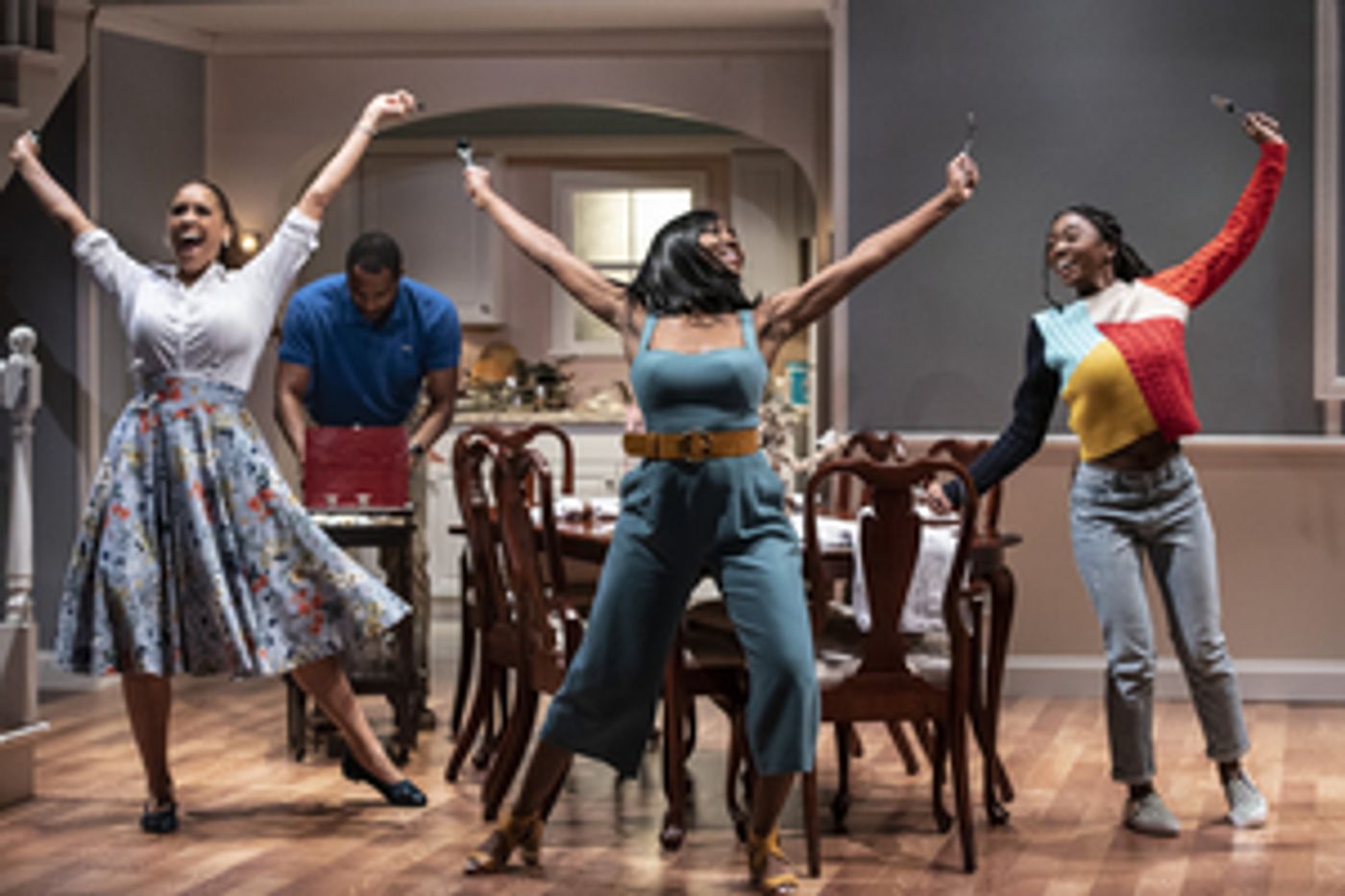 Review: FAIRVIEW at Woolly Mammoth Theatre Company  Image