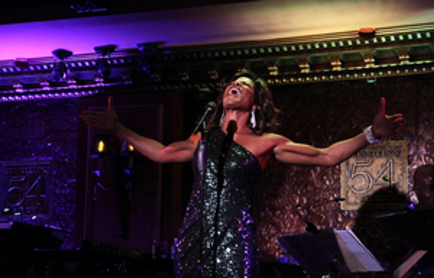 Review: Nicole Henry Brings Star Power to I WANNA DANCE WITH SOMEBODY: THE MUSIC OF WHITNEY HOUSTON at 54 Below Review: Nicole Henry Brings Star Power to I WANNA DANCE WITH SOMEBODY: THE MUSIC OF WHITNEY HOUSTON at 54 Below Image