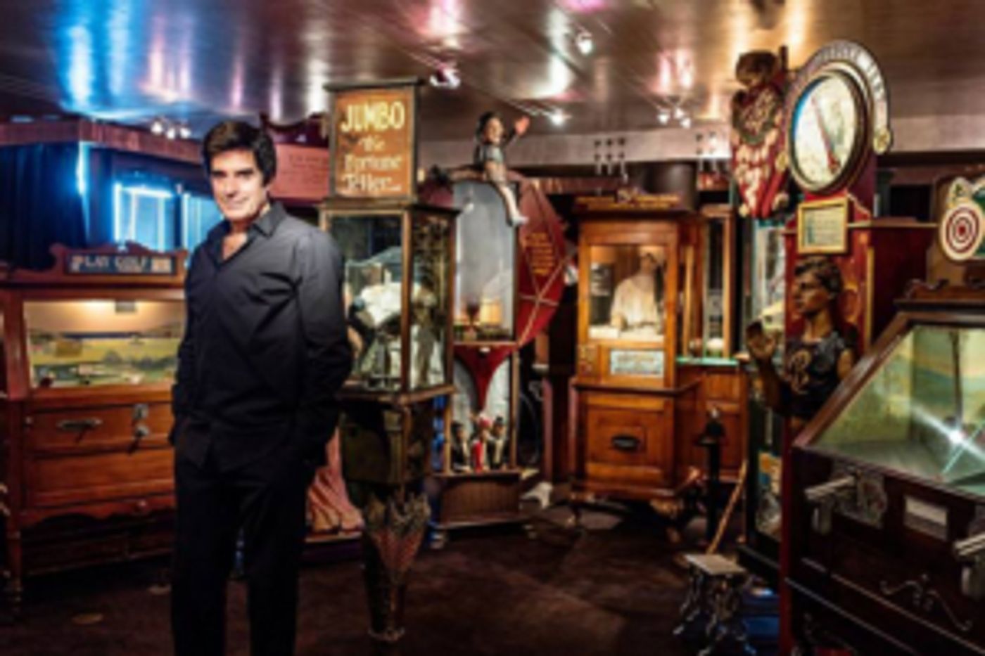 Win 4 Tickets To David Copperfield At MGM Resort, Plus A Private Tour Of His Personal Magic Museum  Image