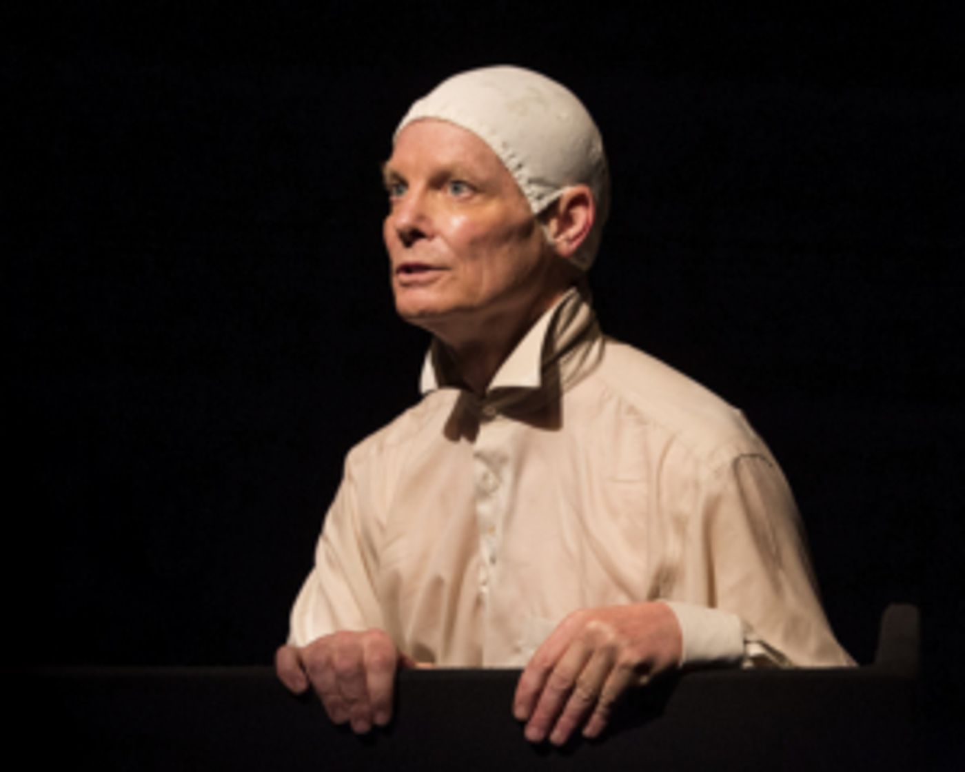 Review: Quintessential Clown Bill Irwin ON BECKETT Showcases the Humor and Pathos of the Irish Playwright  Image