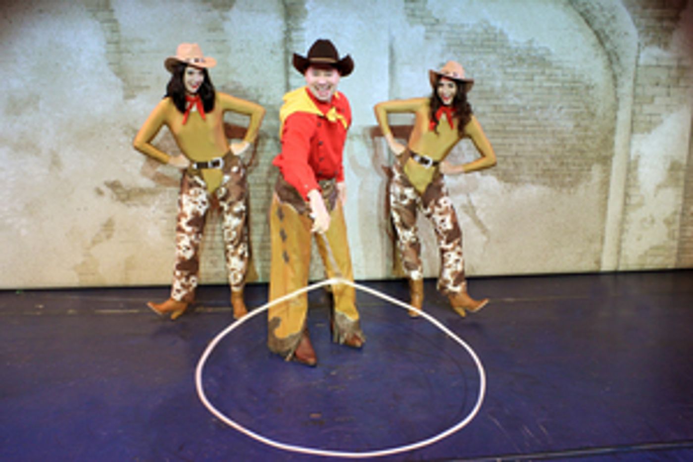 Interview: Michael Santora of THE WILL ROGERS FOLLIES at Dutch Apple Dinner Theatre  Image
