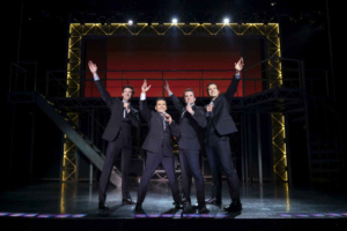 Nicolas Dromard Rejoins the Cast of JERSEY BOYS  Image