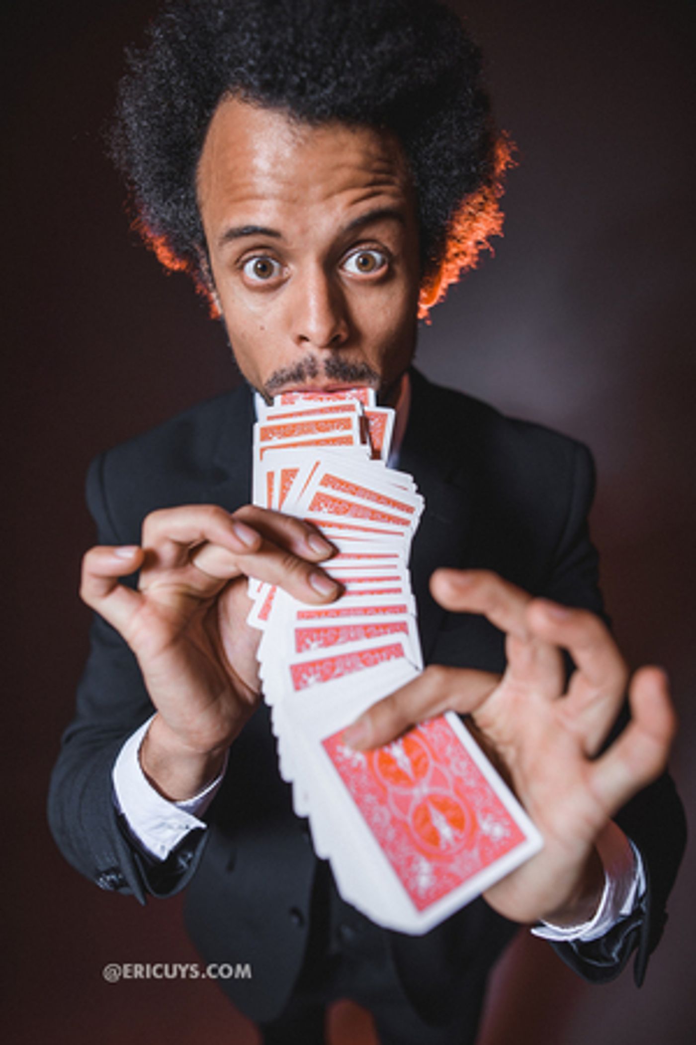 Interview: Charles Tertiens Returns to the Cape Town Stage for a Night of Comedy Magic Image