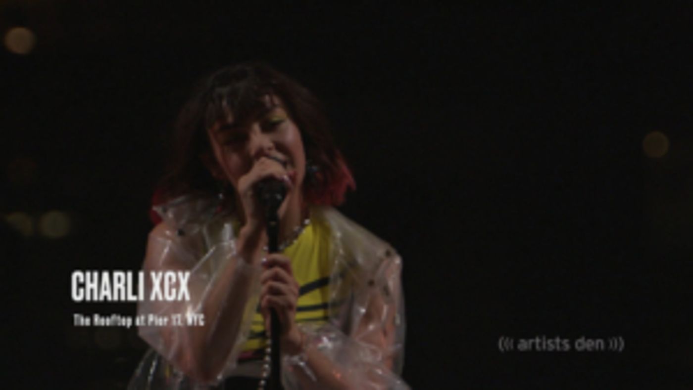 Charli XCX Performed 'White Mercedes' For the First Time  Image