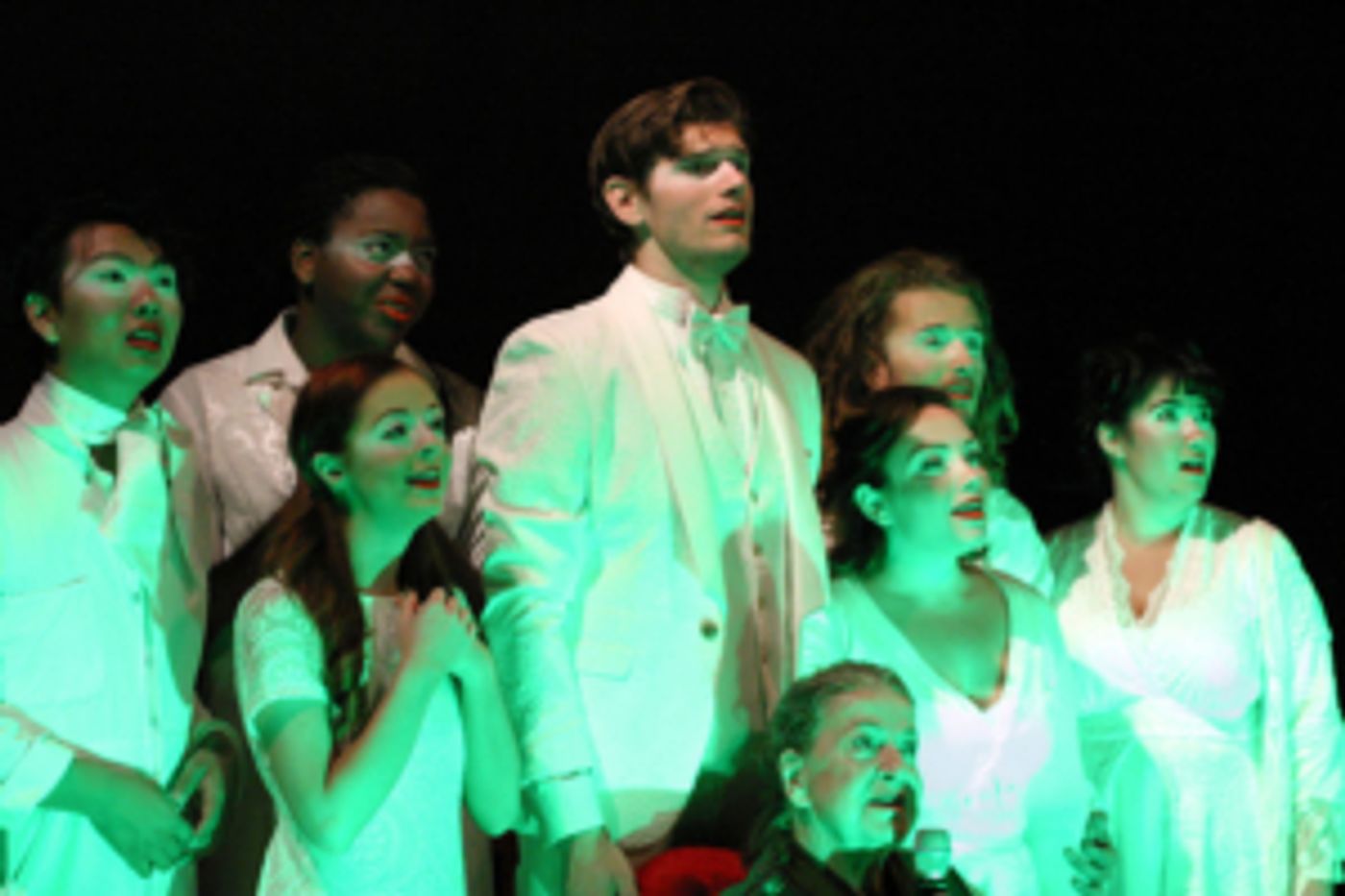 Review: IN CIRCLES Brings the Free-Spirited 1968 Off-Broadway Scene to the Odyssey Theatre  Image