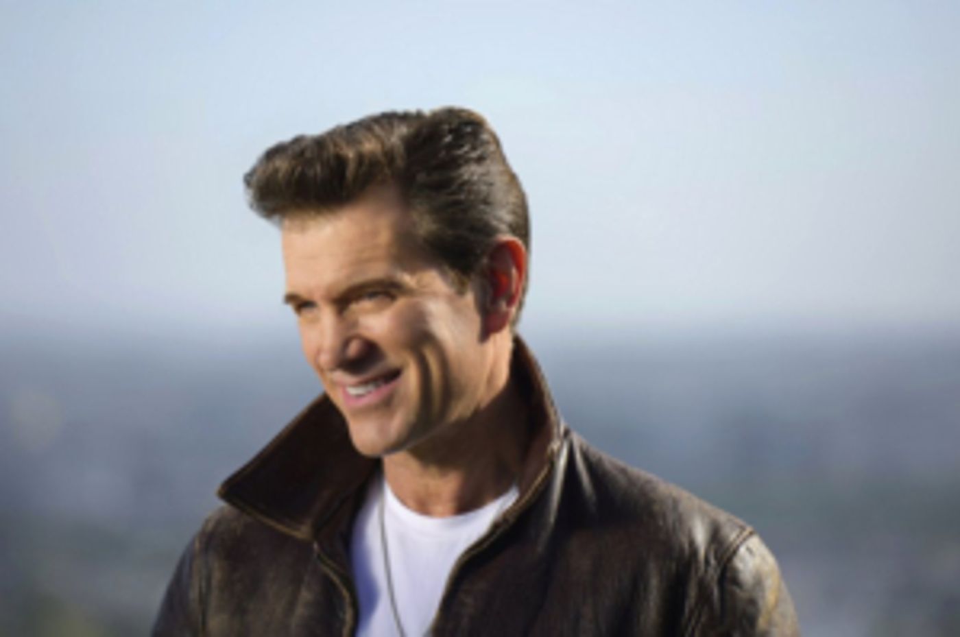 Chris Isaak Makes Wynn Las Vegas Debut With Two-Night-Only Holiday Engagement Chris Isaak Makes Wynn Las Vegas Debut With Two-Night-Only Holiday Engagement Image