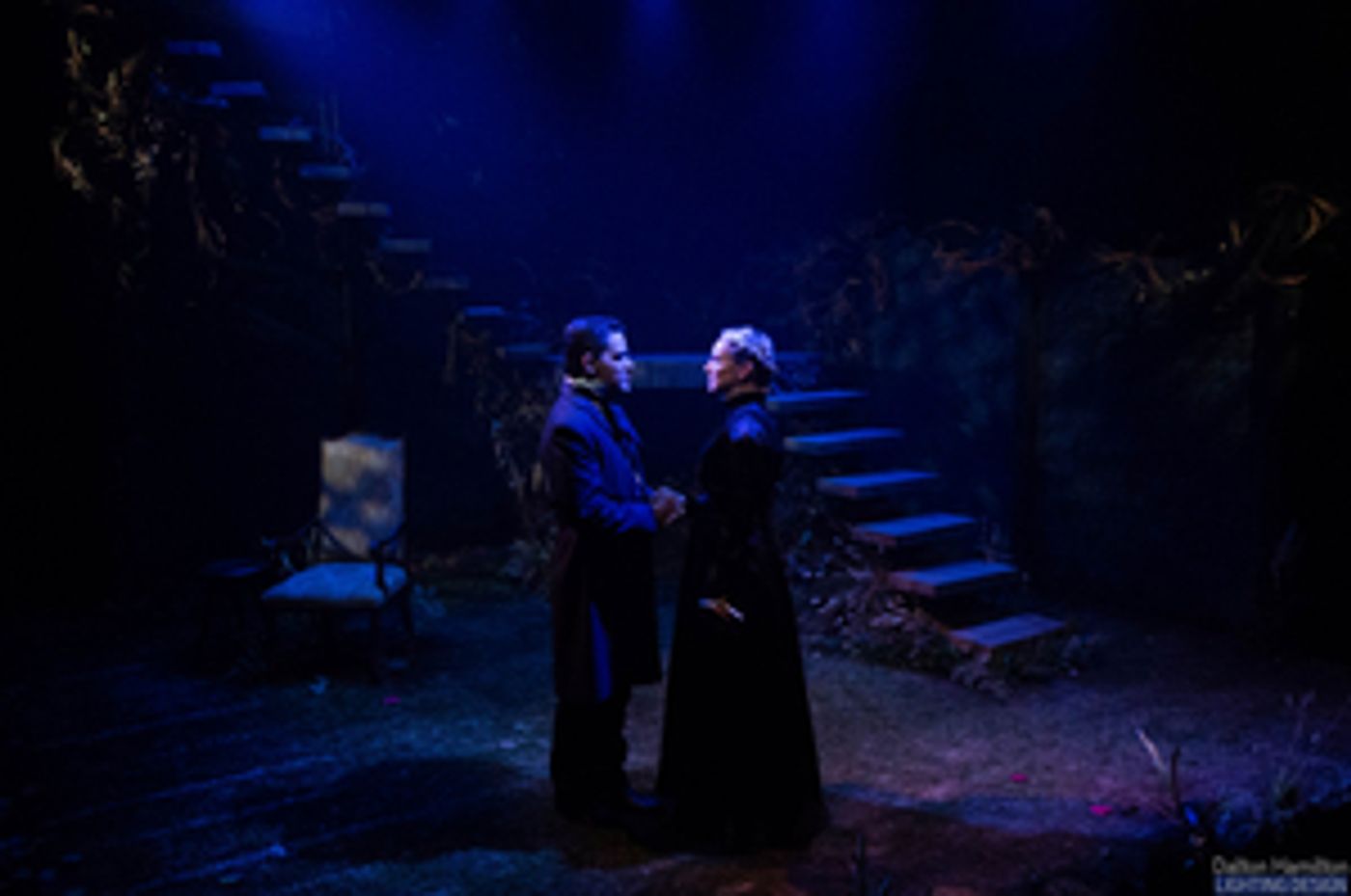 Review: A GOTHIC, SPOOKY, AND MIND-BENDING SEASON OPENER WITH “THE TURN OF THE SCREW”  at freeFall Theatre  Image