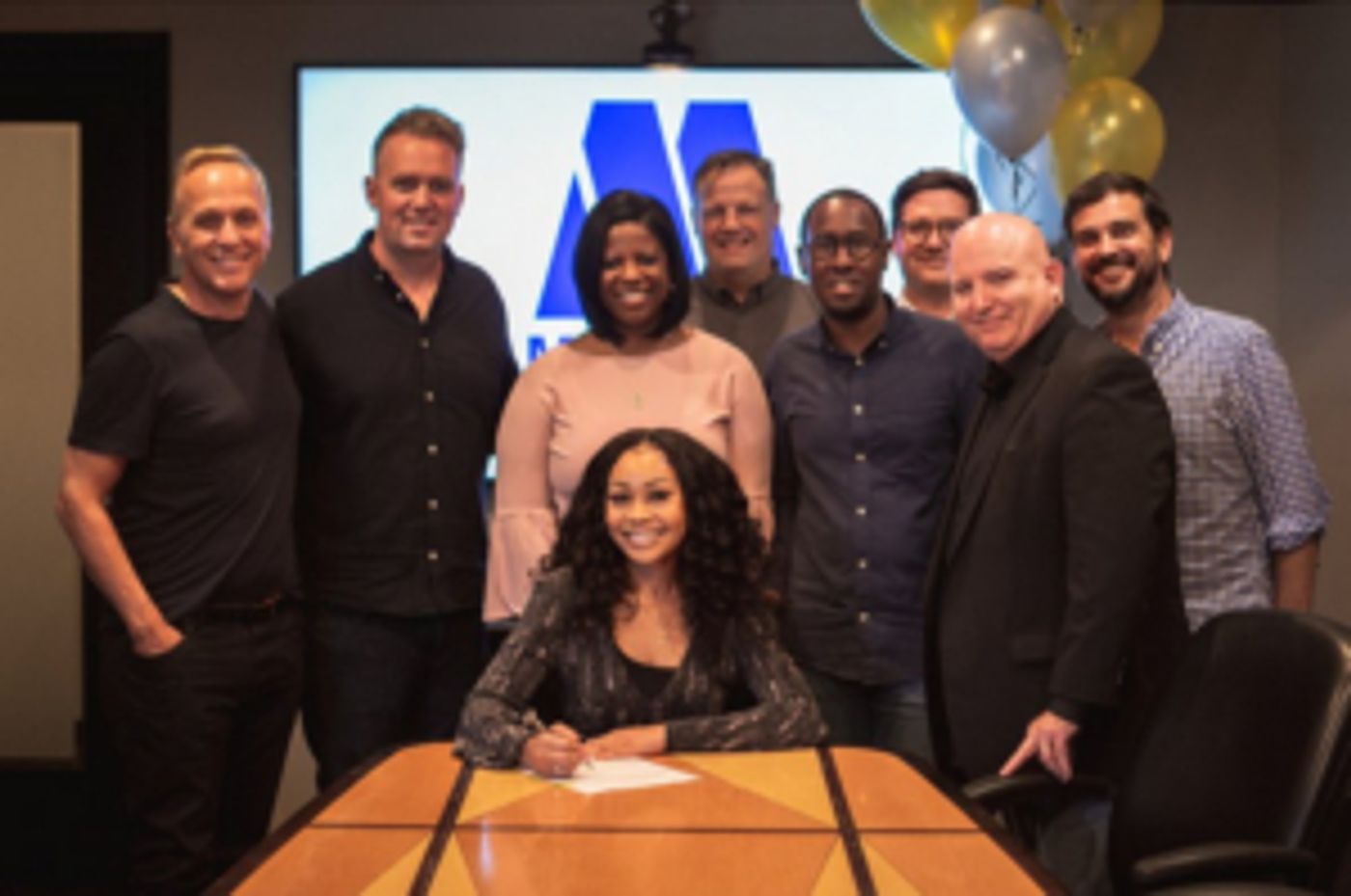 Evvie McKinney Signs With Motown Gospel and Capital CMG Evvie McKinney Signs With Motown Gospel and Capital CMG Image