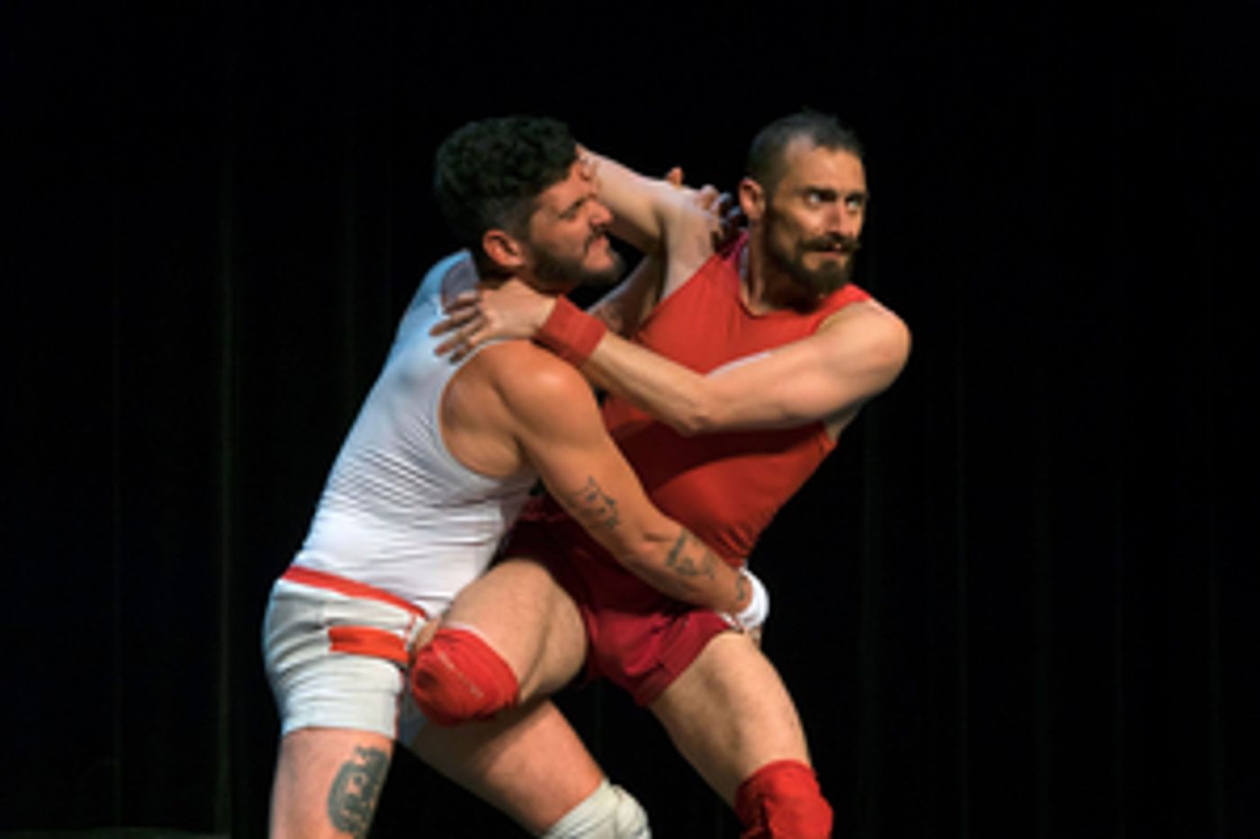 Review: UN POYO ROJO leaps and teases at Canadian Stage  Image