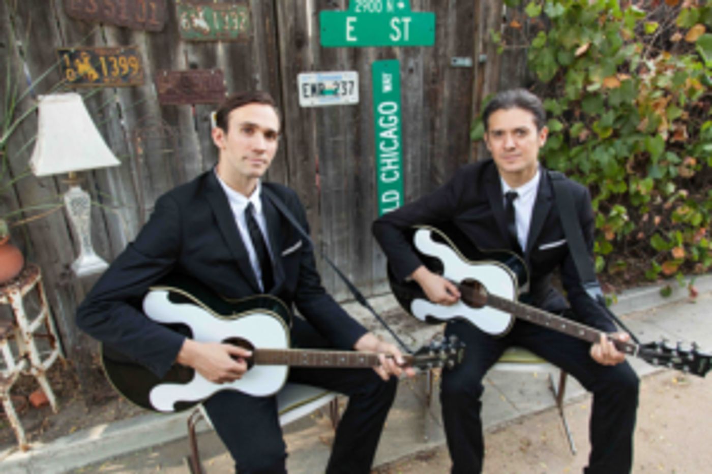 Review: The Zmed Brothers Honor the Early Rock and Roll Icons in THE EVERLY BROTHERS EXPERIENCE  Image