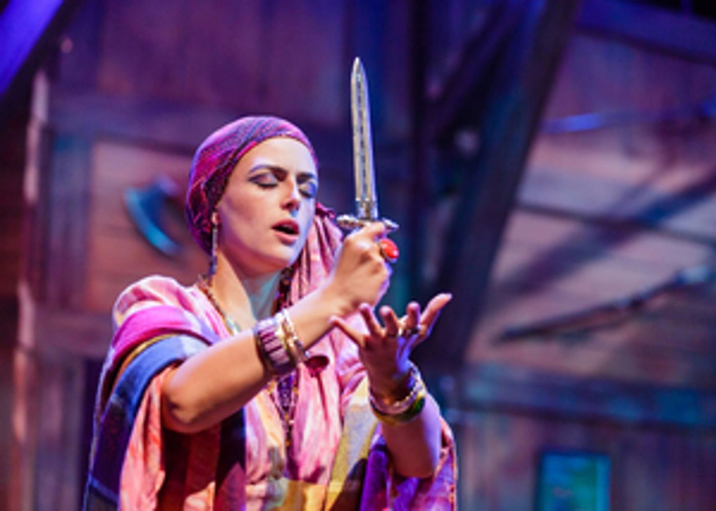 Review: The Nonstop Twists and Turns in Garden Theatre's DEATHTRAP Are Both Trick and Treat  Image