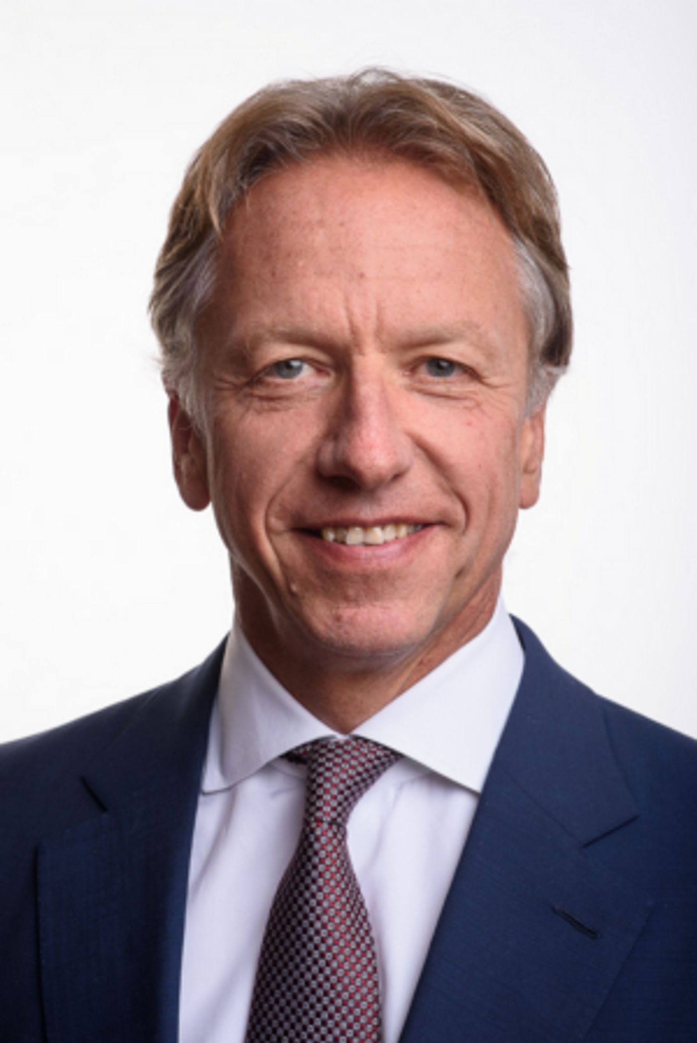 Glenn Earle Named New Chair of the Young Vic Board Glenn Earle Named New Chair of the Young Vic Board Image