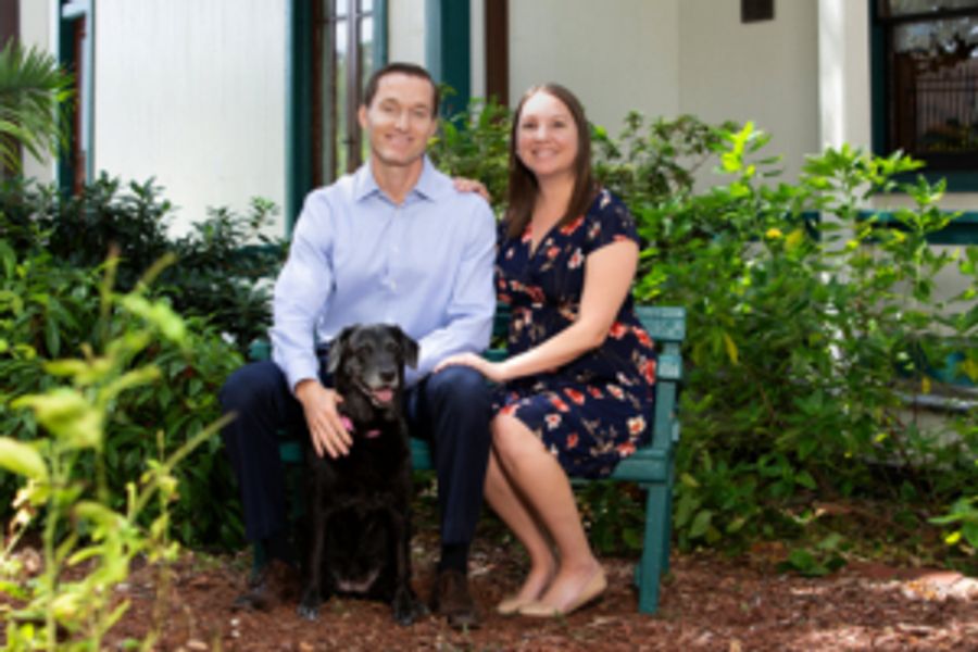 Stranahan House Offers Professional Pet Photography and Headshots Image