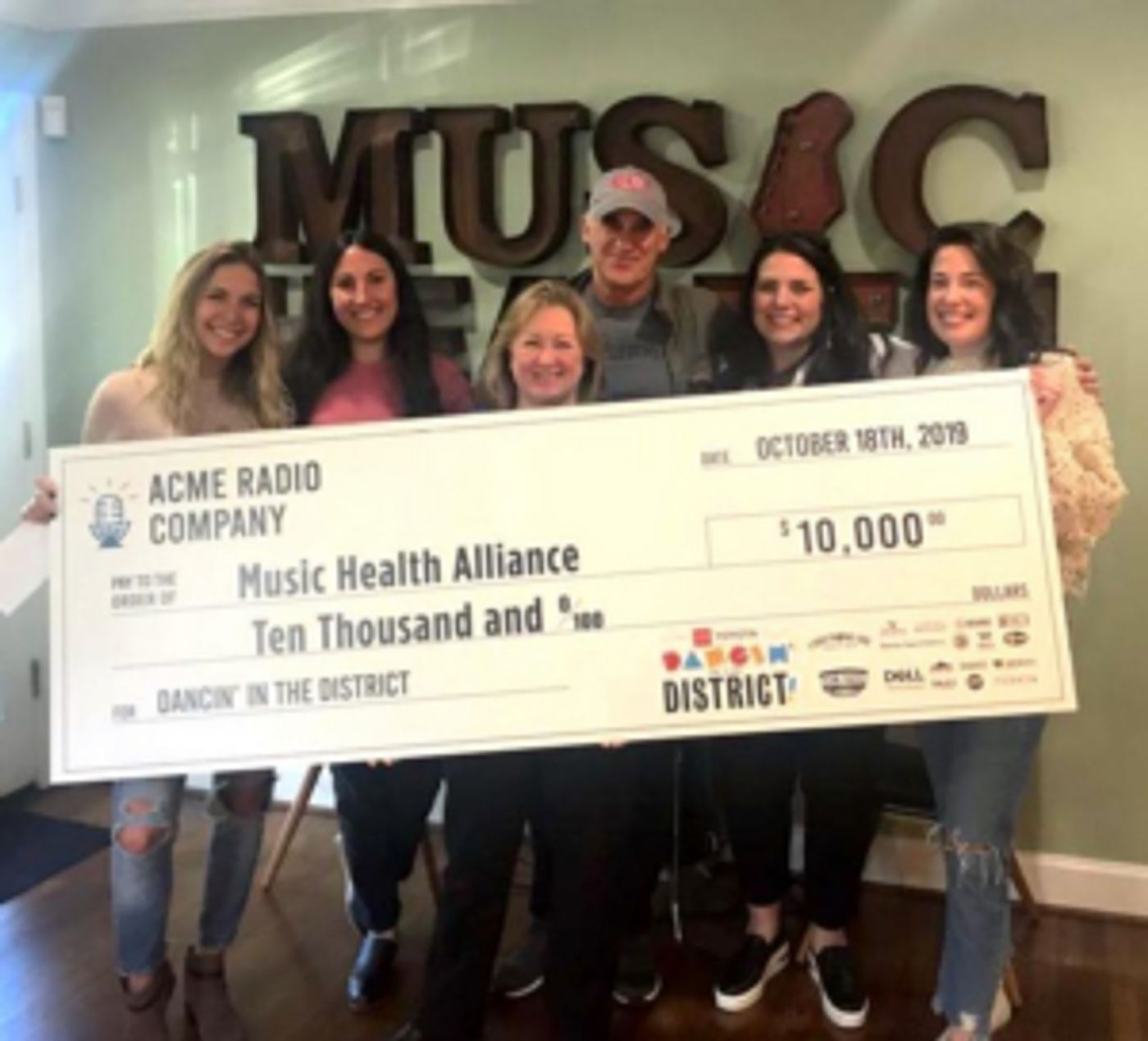 Dancin' In The District Raises $10,000 for the Music Health Alliance  Image