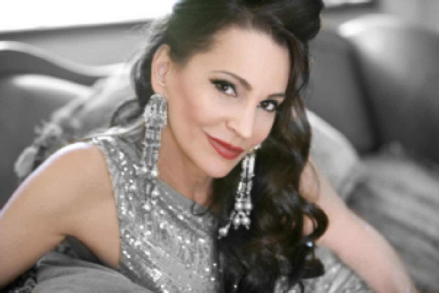 Review: The Sun Comes Out for Singer Sylvia Brooks Review: The Sun Comes Out for Singer Sylvia Brooks Image