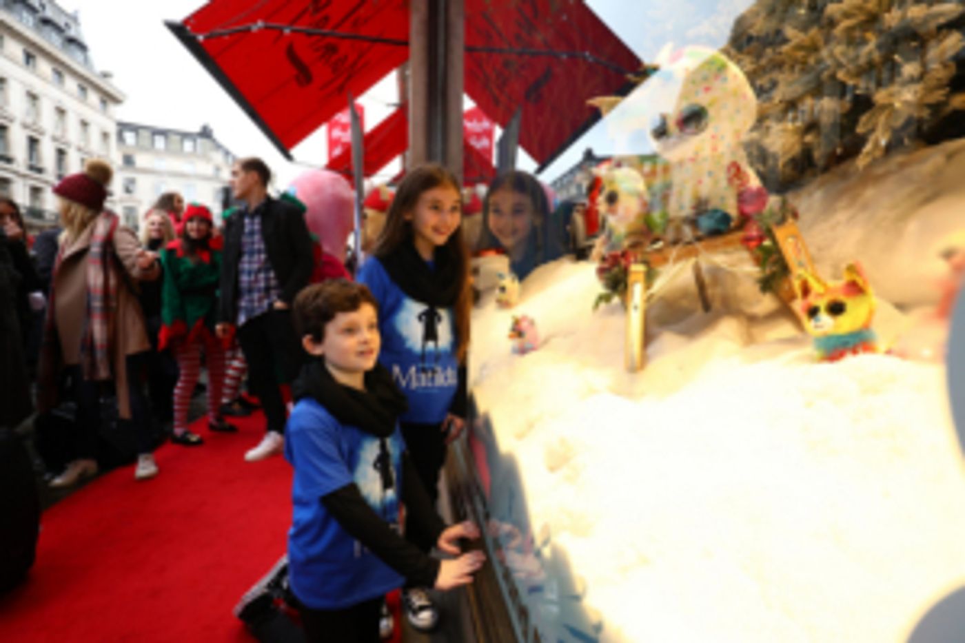 Cast of West End Production of MATILDA THE MUSICAL Unveiled This Year's Festive Display at Hamleys  Image