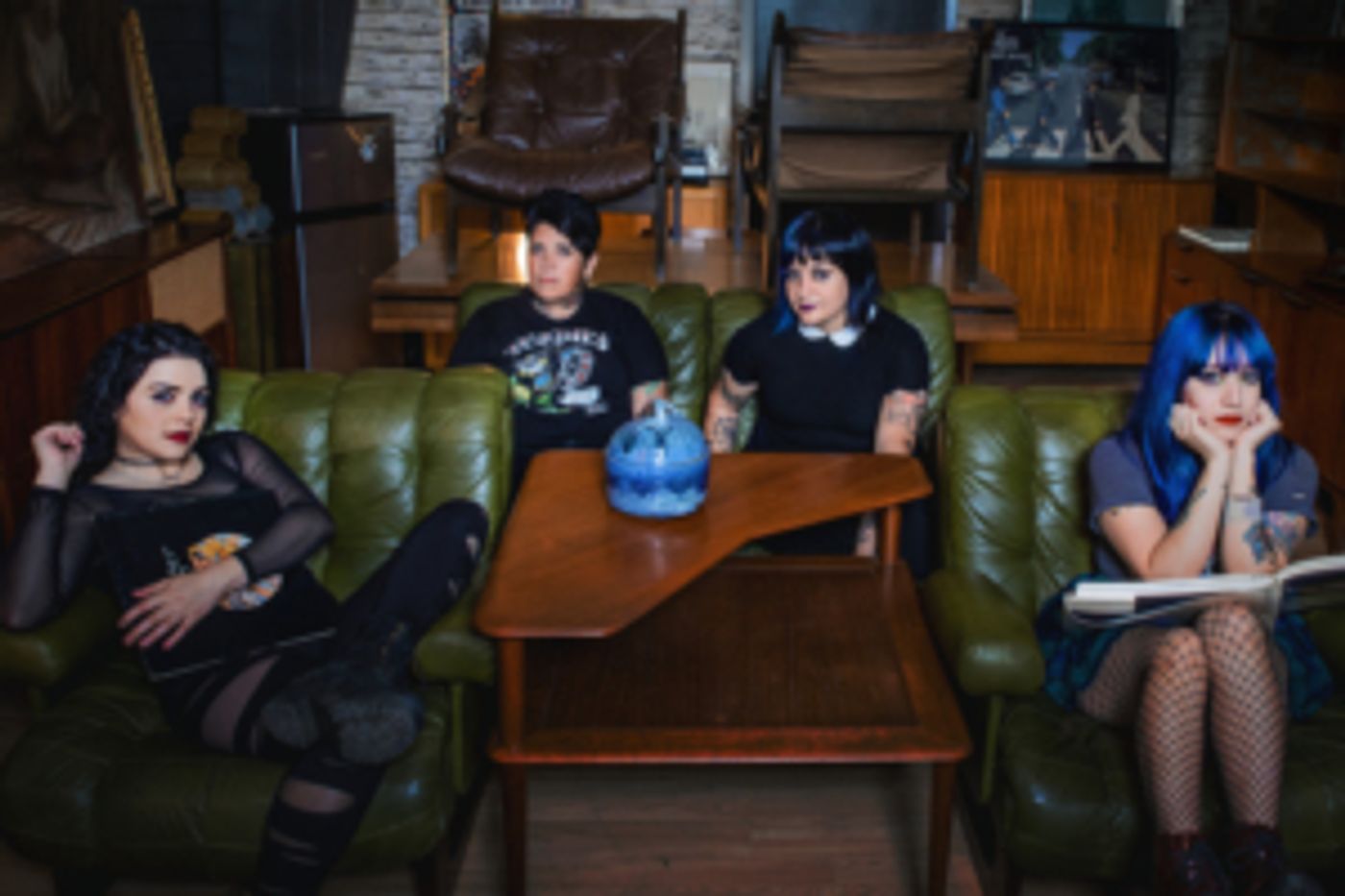 Fea Pays Homage to Día de Muertos with Cathartic Middle-Class Anthem 'Ya Se' Fea Pays Homage to Día de Muertos with Cathartic Middle-Class Anthem 'Ya Se' Image