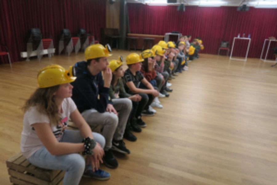 Feature: EERSTE REPETITIE KERSTMUSICAL OLIVER! ZIT EROP at Muziekcentrum In Enschede Image