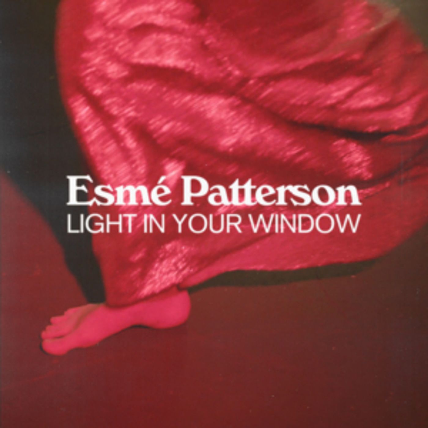 Esmé Patterson Shares First Music in Four Year, 'Light In Your Window'  Image