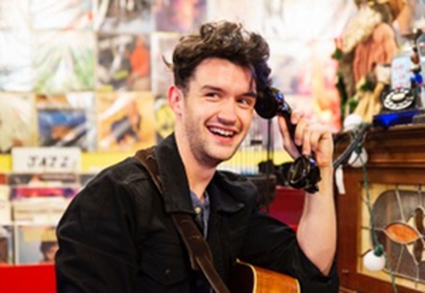 Interview: CALL YOUR FRIENDS! Sam C. Jones Performs His New Hit and More at The Brickhouse Art Gallery  Image