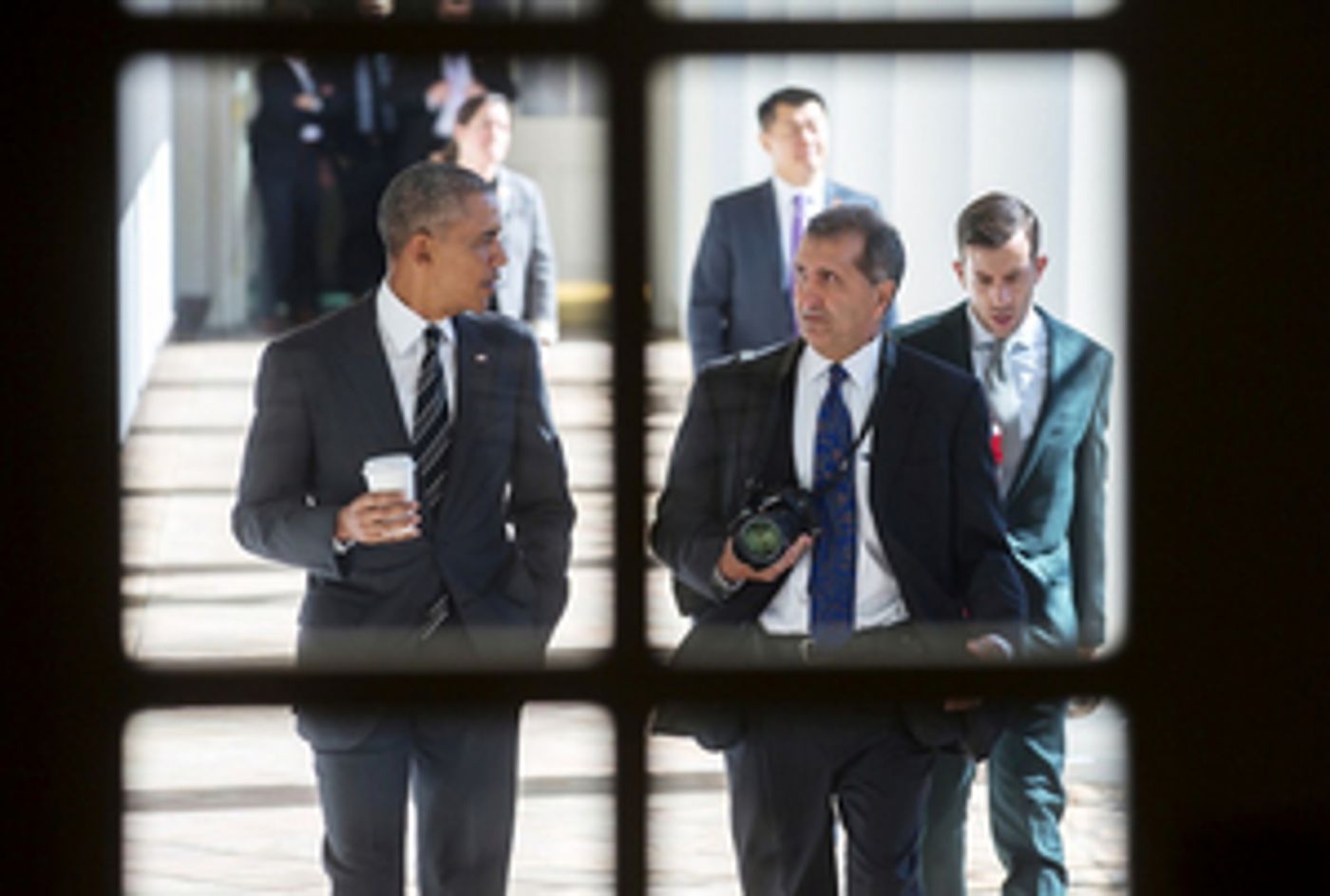 Dawn Porter & Focus Features to Make Documentary with Former White House Photographer Pete Souza  Image