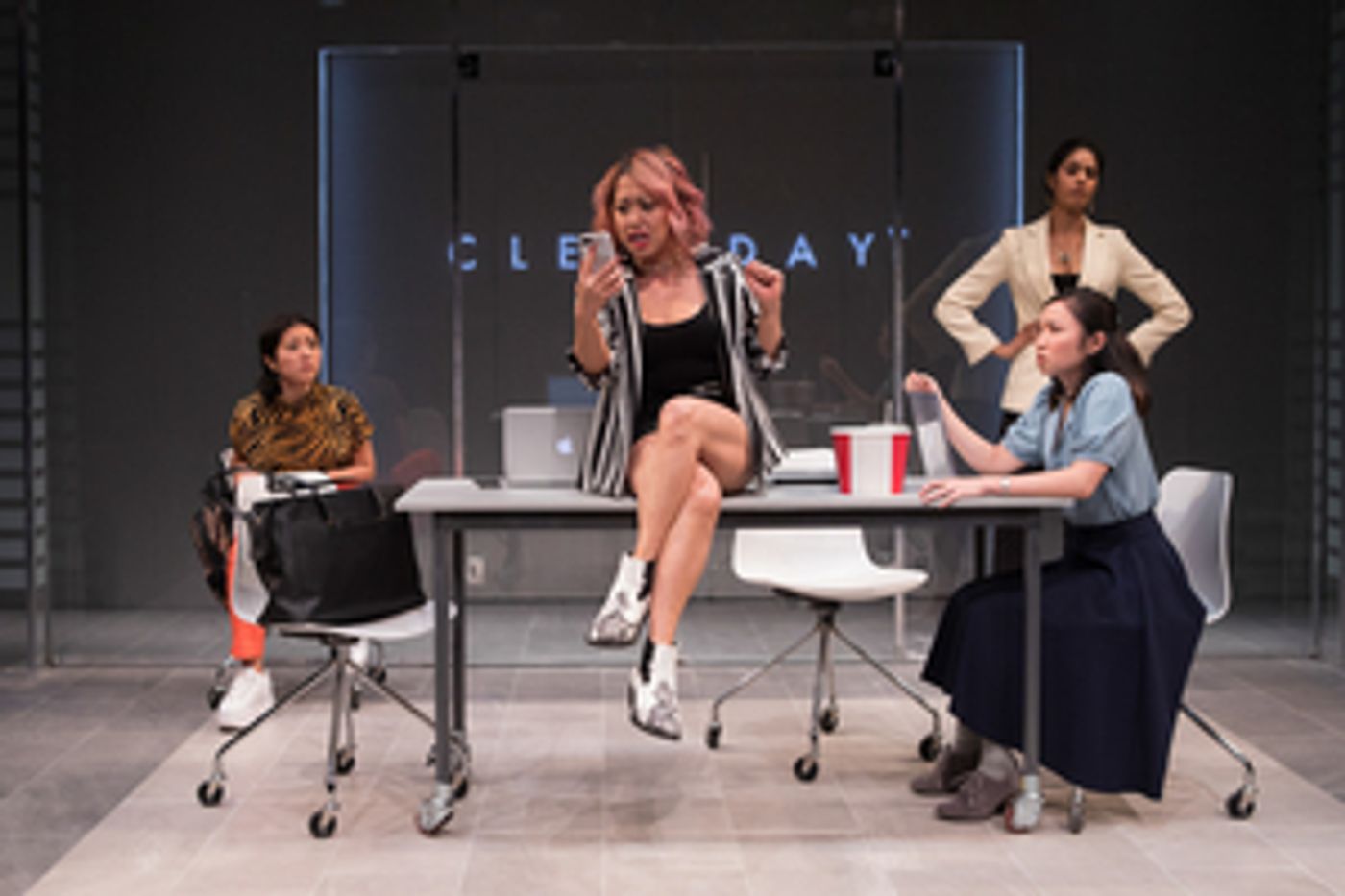 Review: WHITE PEARL at Studio Theatre  Image