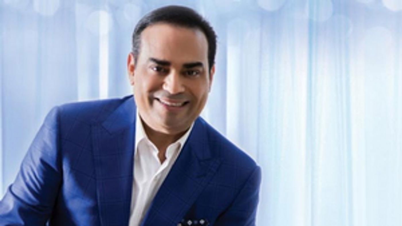 Gilberto Santa Rosa Comes to the Beacon Theater  Image