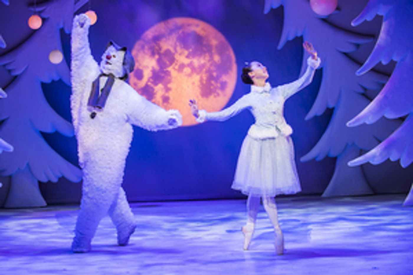 Interview: Martin Fenton Talks Playing The Title Role In THE SNOWMAN  Image