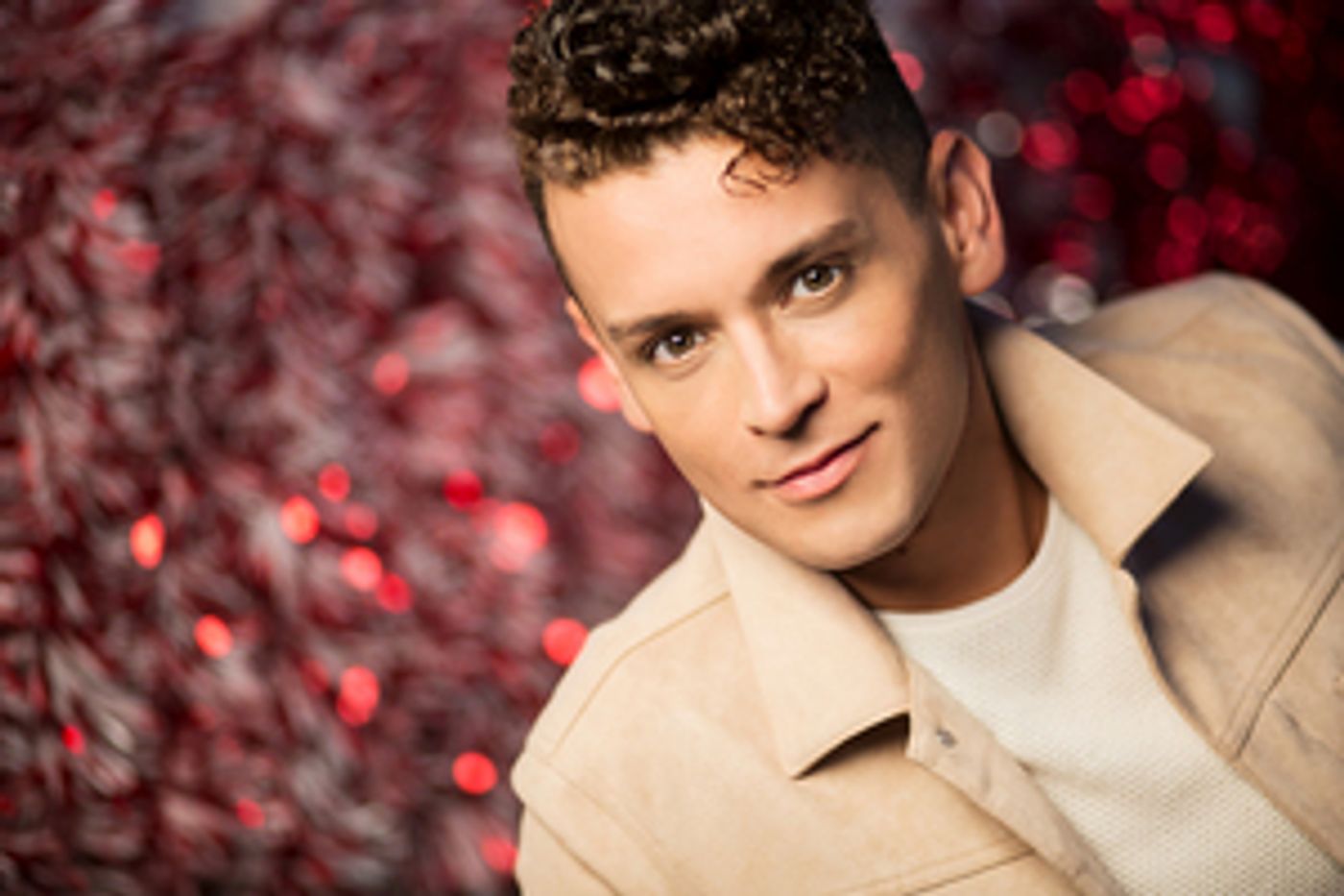 Lesli Margherita, Mario Cantone and More to Join Michael Longoria's Christmas Concert at The Green Room 42  Image