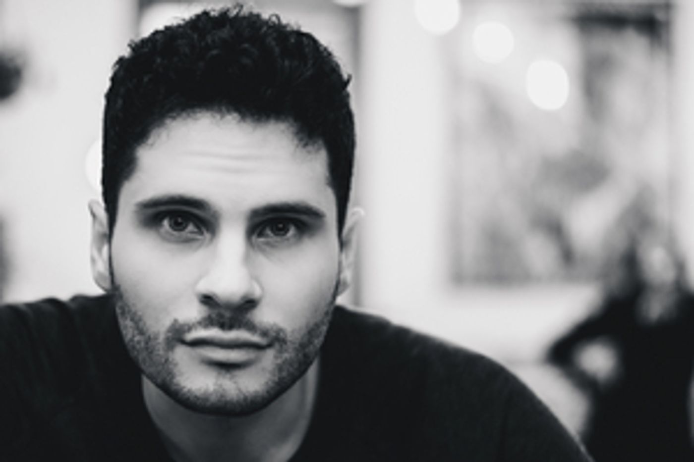 Comedian Drew Michael is Bringing His Stand-Up Tour to The Den Theatre for One Night Only Comedian Drew Michael is Bringing His Stand-Up Tour to The Den Theatre for One Night Only Image