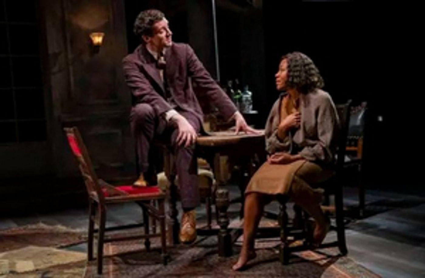 Review Roundup: A BRIGHT ROOM CALLED DAY at the Public - What Did the Critics Think?  Image